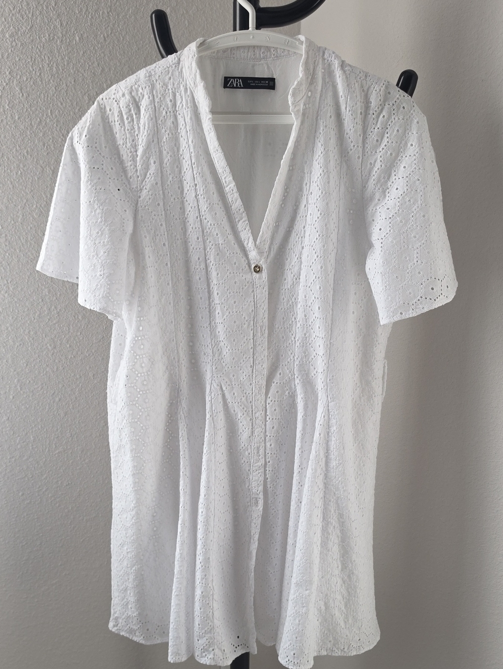 Zara White Eyelet Button-Front Swim Cover-Up